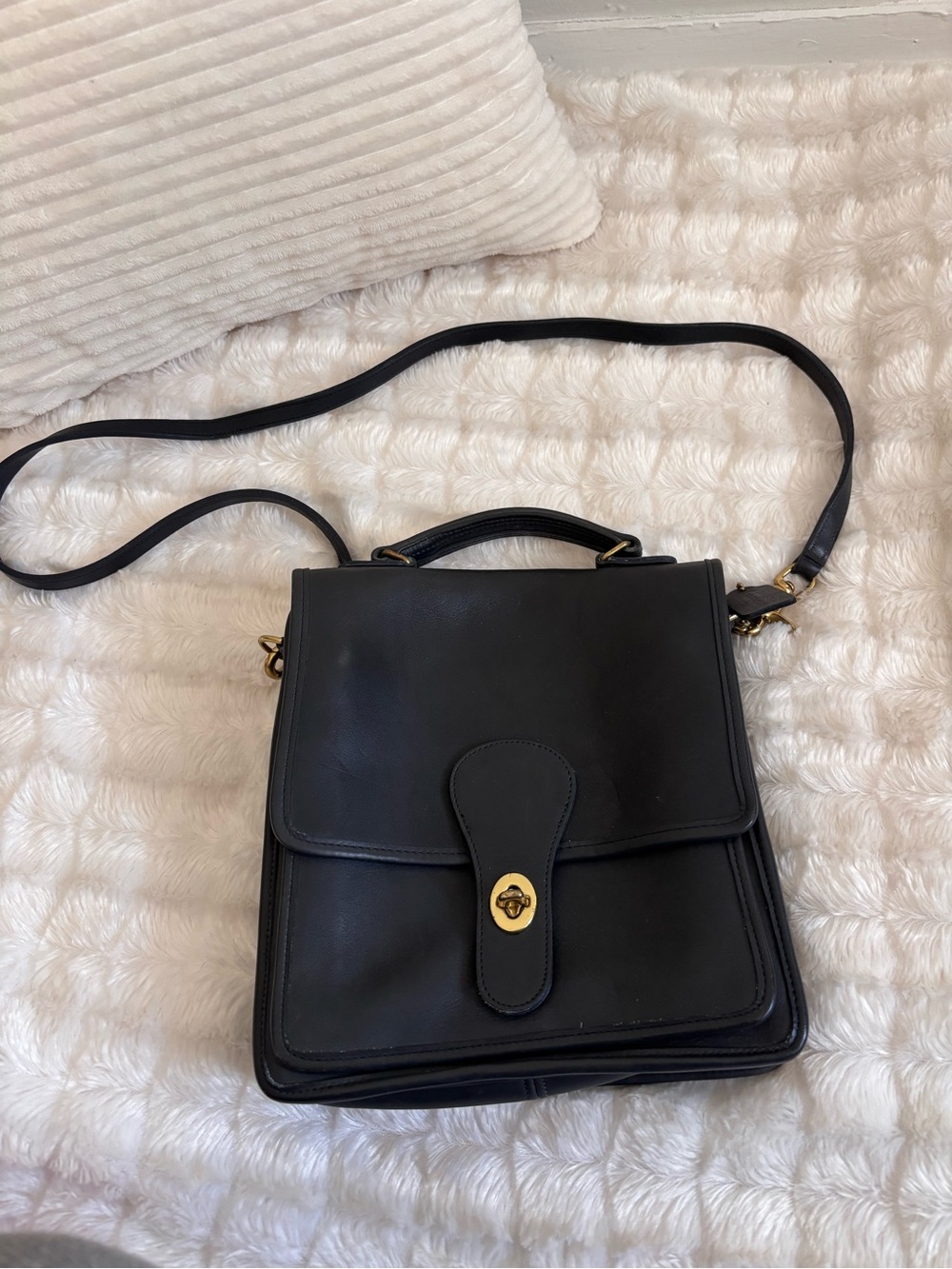 Vintage Coach Crossbody Satchel Medium Blue Leather Station